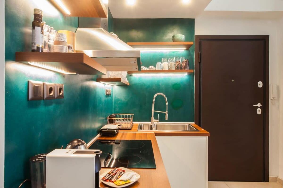 Beautiful Elegant Apartment Next To Monastiraki Athen Eksteriør billede