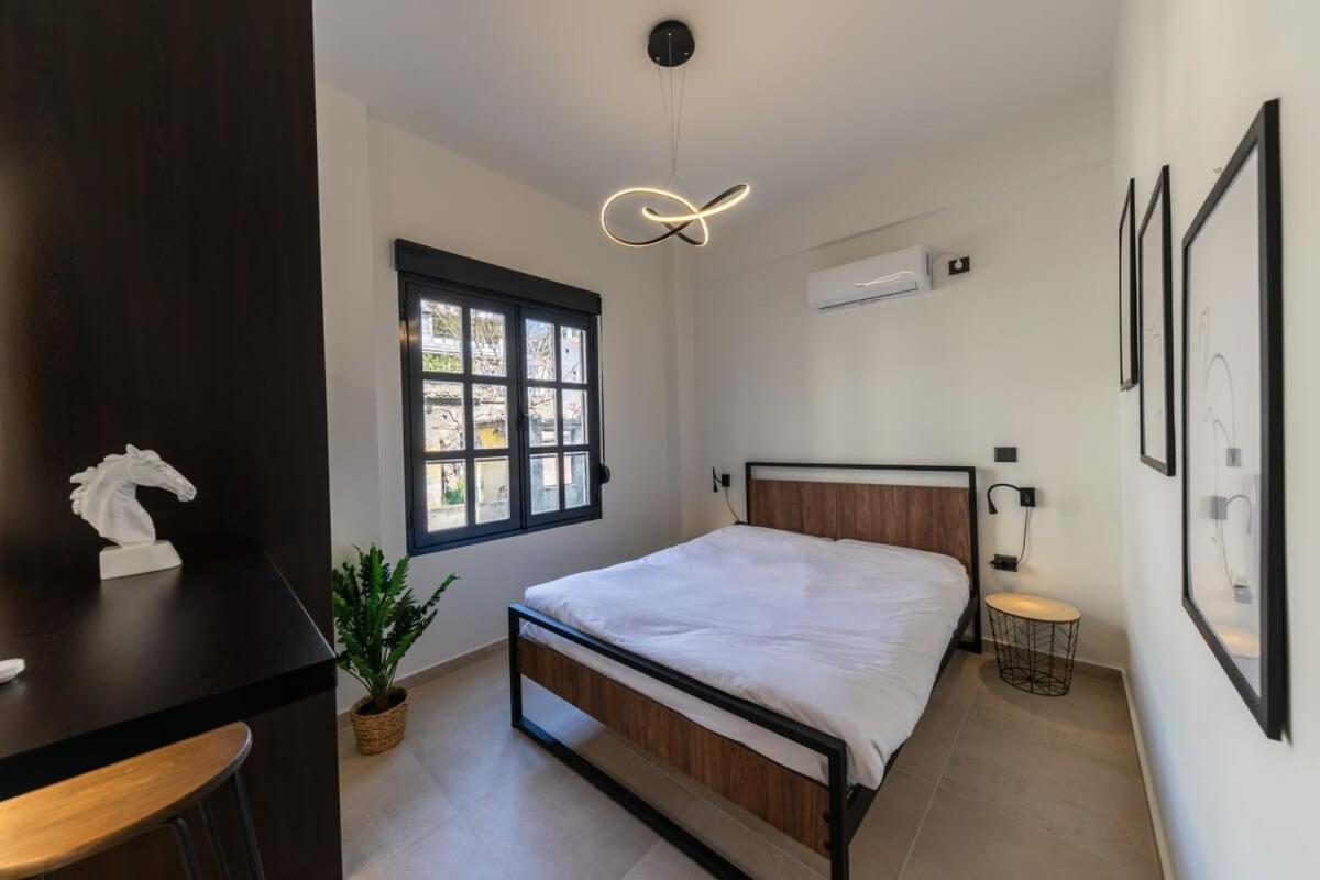 Beautiful Elegant Apartment Next To Monastiraki Athen Eksteriør billede