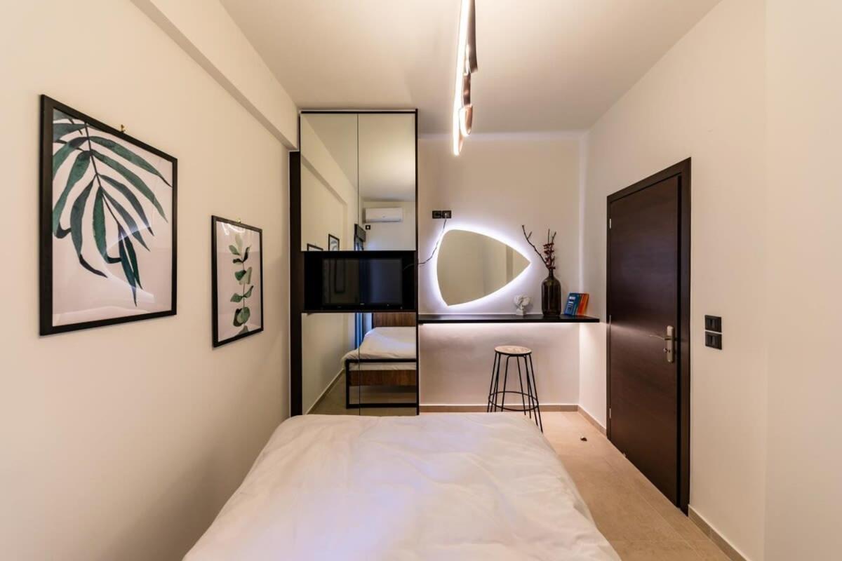 Beautiful Elegant Apartment Next To Monastiraki Athen Eksteriør billede