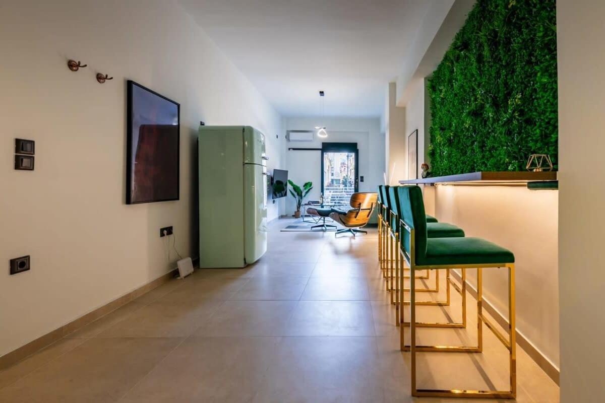 Beautiful Elegant Apartment Next To Monastiraki Athen Eksteriør billede